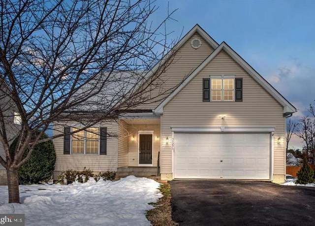 Property at 35291 Gosling Ln, Locust Grove, VA 22508, 4 beds, 3 baths
