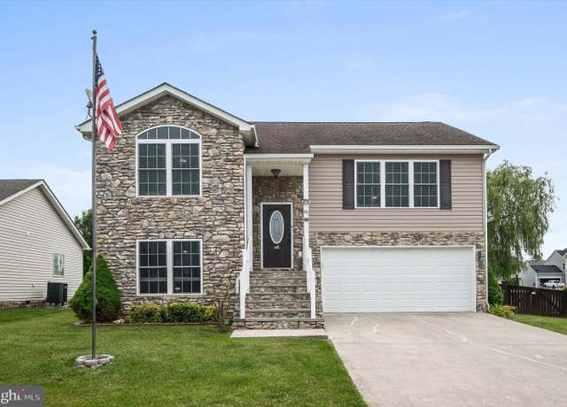 Property at 81 Toulouse Ln, Martinsburg, WV 25403, 4 beds, 2.5 baths