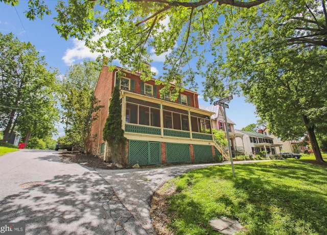 Property at 501 Park Row Pl, Harpers Ferry, WV 25425, 4 beds, 1.5 baths