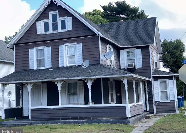 Property at 547 E 4th St, Laurel, DE 19956, 3 beds, 2 baths