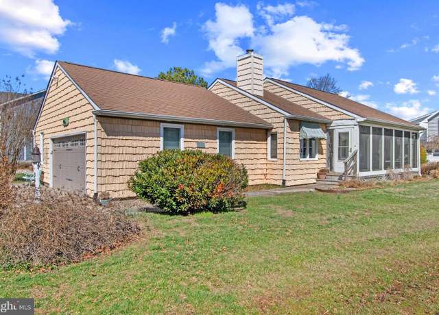 Property at 969 Terrapin St, Bethany Beach, DE 19930, 4 beds, 2.5 baths
