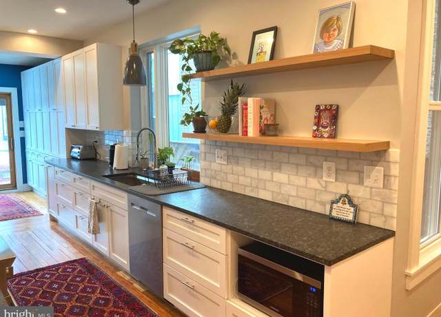Property at 2533 Eastern Ave, Baltimore, MD 21224, 3 beds, 2 baths