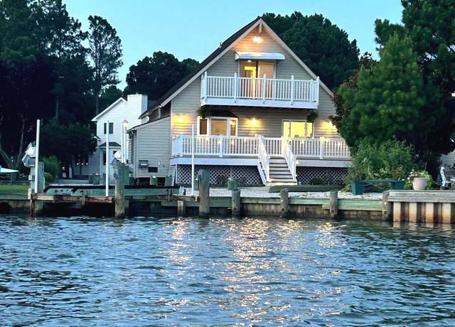 Property at 100 Watertown Rd, Ocean Pines, MD 21811, 4 beds, 2 baths