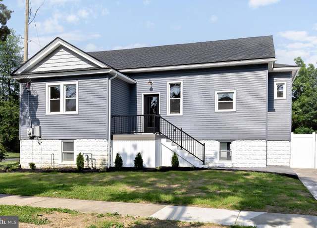 Property at 301 Nicholson Rd, Gloucester City, NJ 08030, 4 beds, 2.5 baths