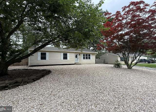Property at 168 Stowaway Rd, Manahawkin, NJ 08050, 3 beds, 1 bath