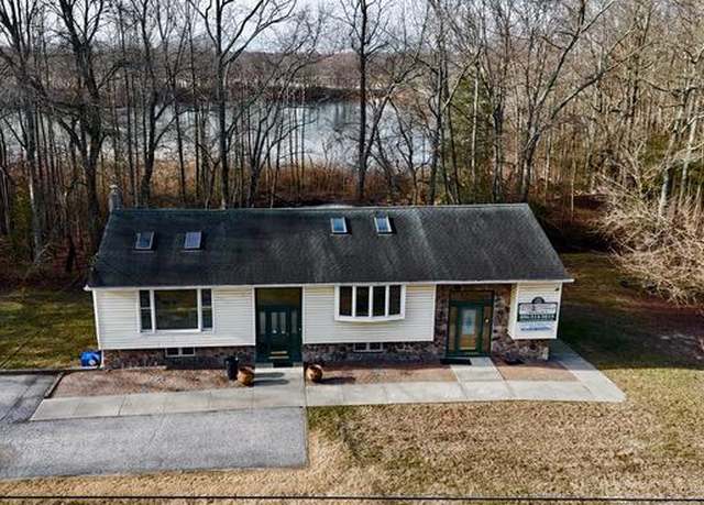 Property at 714 Harding Hwy, Carneys Point, NJ 08069, 4 beds, 1.5 baths