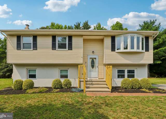 Property at 44 Oaklyn Ter, Elmer, NJ 08318, 3 beds, 2 baths