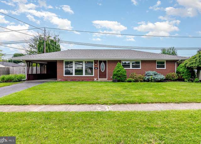 Property at 136 Winston Dr, Mechanicsburg, PA 17055, 3 beds, 2 baths