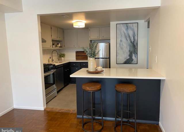 Property at 371 Old Forge Xing #371, Devon, PA 19333, 1 bed, 1 bath