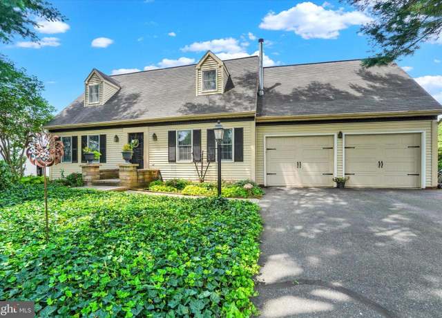 Property at 47 Raymond Ct, Elizabethtown, PA 17022, 4 beds, 2 baths
