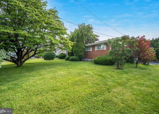 Property at 1402 Lehigh St, Allentown, PA 18103, 3 beds, 1 bath