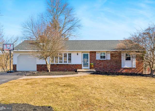 Property at 2780 Barndt Rd, Harleysville, PA 19438, 3 beds, 1.5 baths