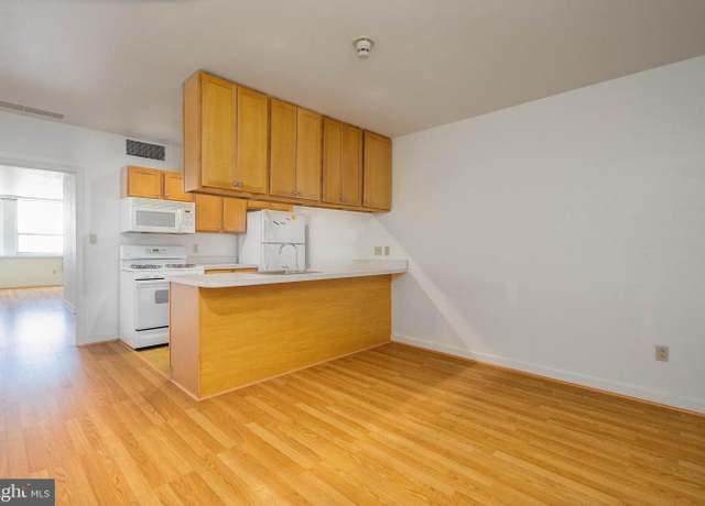 Property at 1100 Vine St #415, Philadelphia, PA 19107, 1 bed, 1 bath