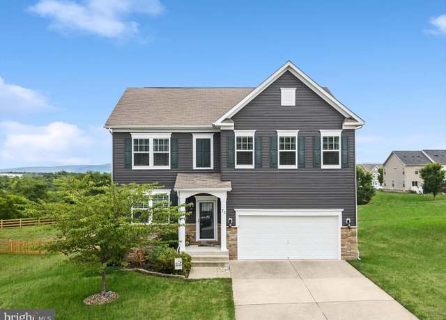 Property at 72 Divot Ct, Front Royal, VA 22630, 5 beds, 3 baths