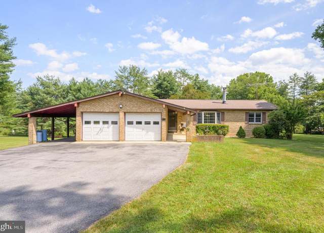 Property at 314 Macbeth Dr, Charles Town, WV 25414, 3 beds, 2 baths