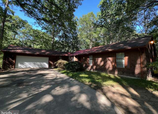 Property at 20 Muirfield Ct, Dover, DE 19904, 3 beds, 2 baths