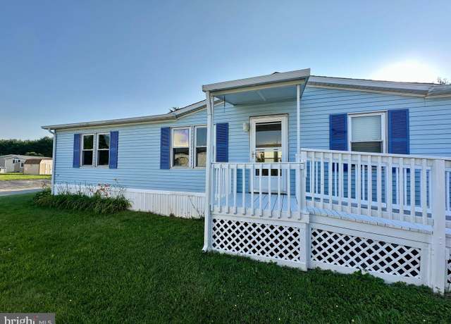Property at 215 Joan Dr #2, Bear, DE 19701, 3 beds, 2 baths