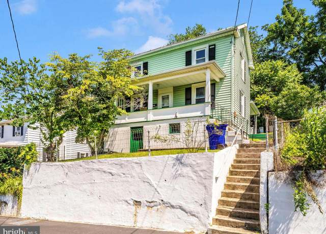 Property at 7 W B St, Brunswick, MD 21716, 2 beds, 1 bath