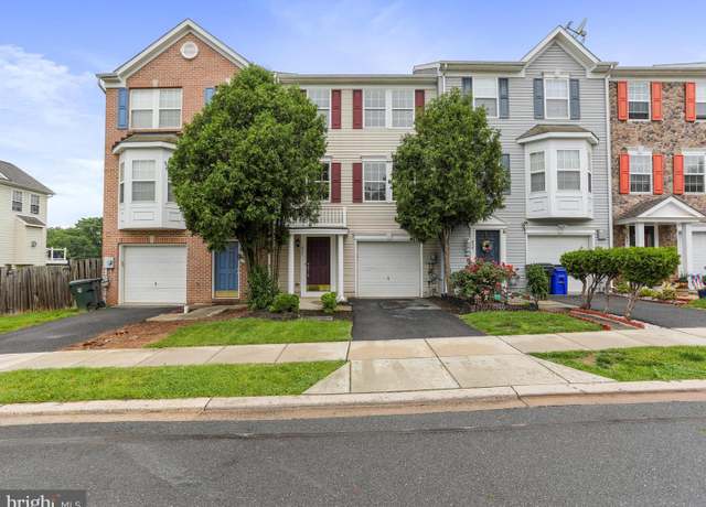 Property at 837 Monet Dr, Hagerstown, MD 21740, 3 beds, 2.5 baths