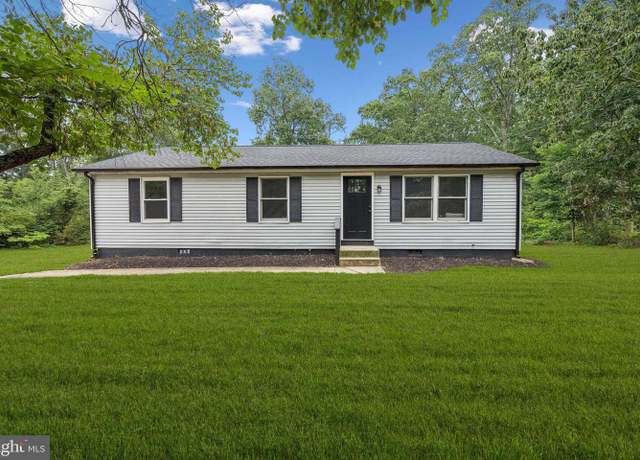 Property at 651 Erial Rd, Sicklerville, NJ 08081, 3 beds, 1.5 baths