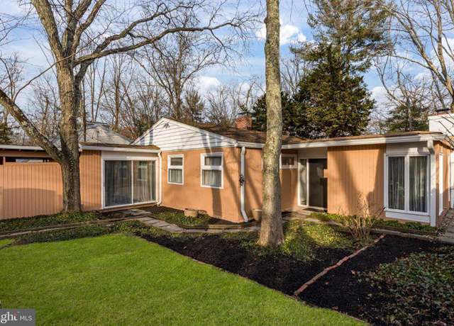 Property at 87 Harris Rd, Princeton, NJ 08540, 3 beds, 2 baths
