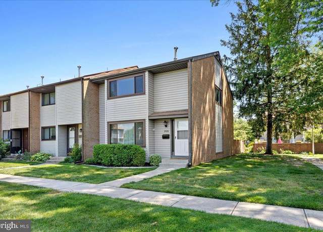 Property at 206 Canterbury Ct, East Windsor, NJ 08520, 3 beds, 2.5 baths