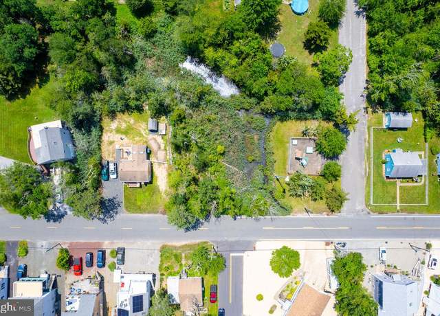 Property at 150 Lighthouse Dr, Waretown, NJ 08758