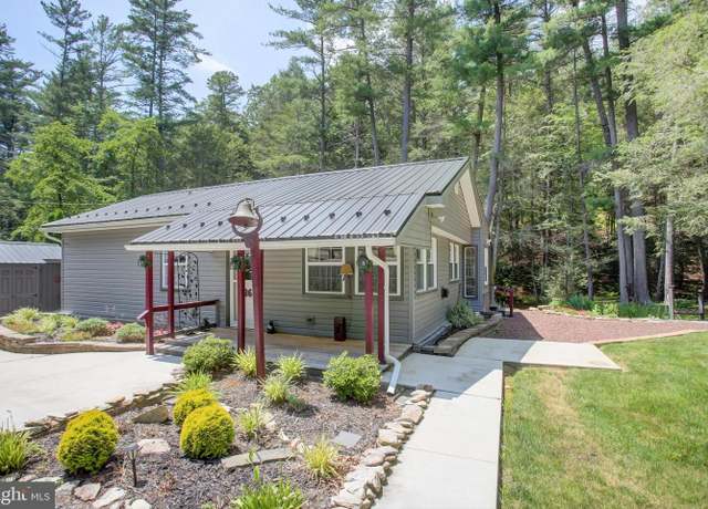 Property at 2010-F Pine Grove Rd, Fayetteville, PA 17222, 2 beds, 1 bath