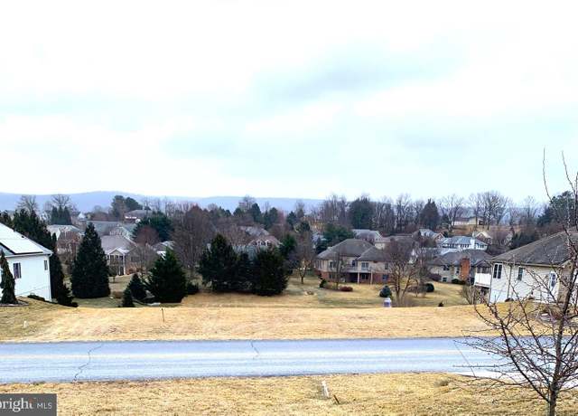 Property at 6537 Bent Oak Dr, Fayetteville, PA 17222