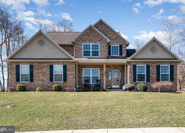 Property at 418 Santa Anita Dr, Dillsburg, PA 17019, 4 beds, 4 baths