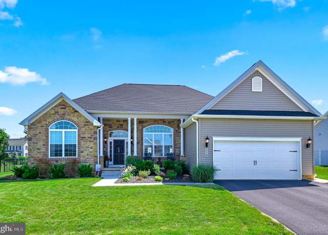 Property at 410 Edie Cir, Stewartstown, PA 17363, 3 beds, 2.5 baths