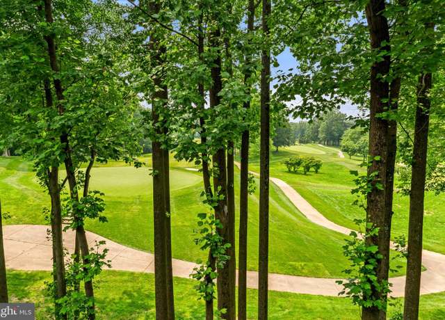 Property at 3546 Sutton Heights Cir, Fairfax, VA 22031, 3 beds, 4 baths