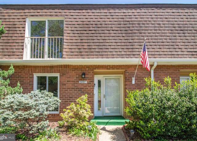 Property at 3697 Persimmon Cir, Fairfax, VA 22031, 3 beds, 2.5 baths