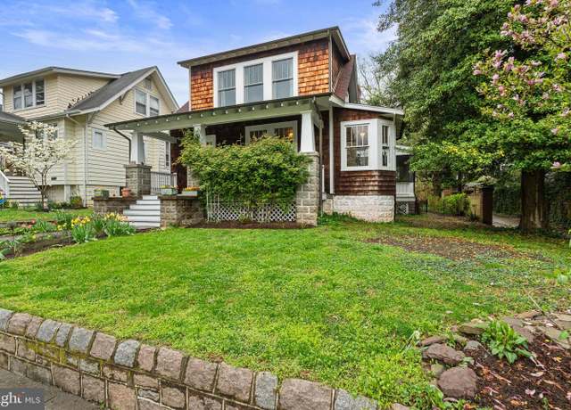 Property at 5725 Sherier Pl NW, Washington, DC 20016, 3 beds, 2.5 baths