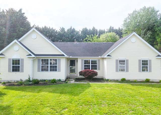 Property at 350 Hearthstone Ln, Felton, DE 19943, 3 beds, 2 baths