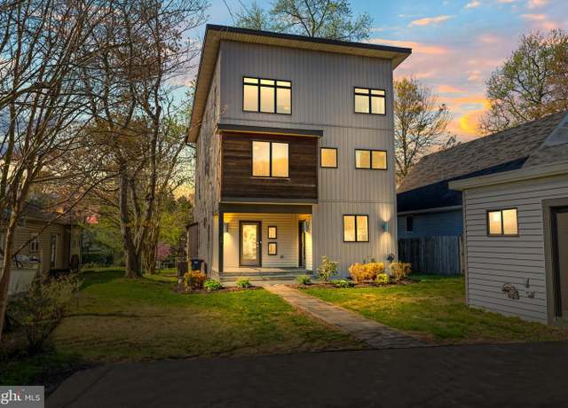 Property at 34 Johnson Rd, Pasadena, MD 21122, 4 beds, 4 baths