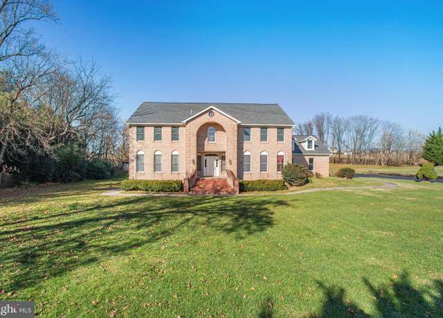 Property at 28904 Ridge Rd, Mount Airy, MD 21771, 5 beds, 4.5 baths