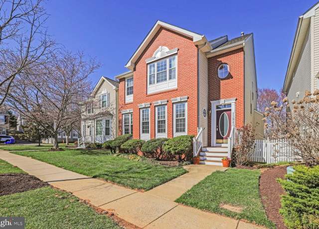 Property at 13943 Coachmans Cir, Germantown, MD 20874, 4 beds, 3.5 baths