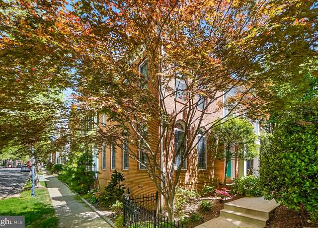 Property at 217 Hart Rd, Gaithersburg, MD 20878, 3 beds, 3.5 baths
