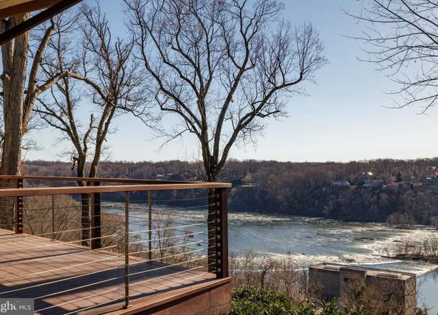 Property at 6671 Macarthur Blvd, Bethesda, MD 20816, 4 beds, 3 baths