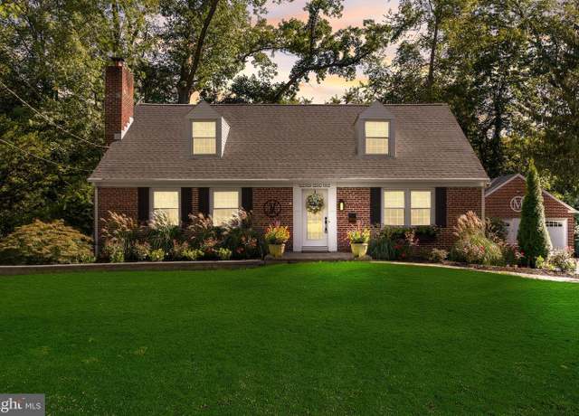Property at 1105 Park Dr, Cherry Hill, NJ 08002, 3 beds, 2 baths