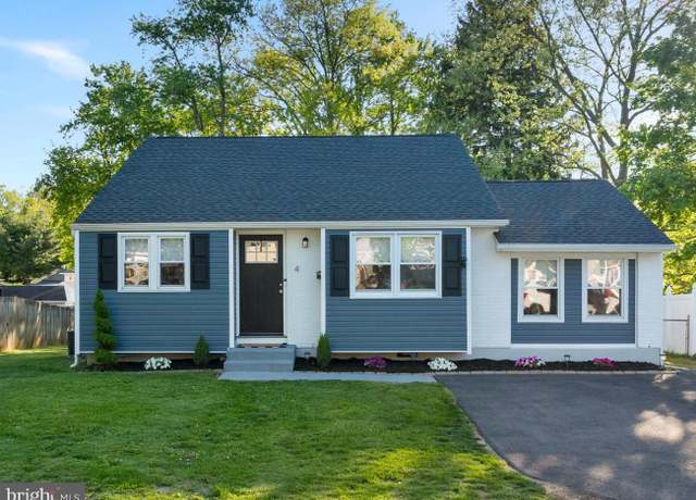 Property at 4 Lakeview Dr, Hamilton, NJ 08620, 3 beds, 2 baths