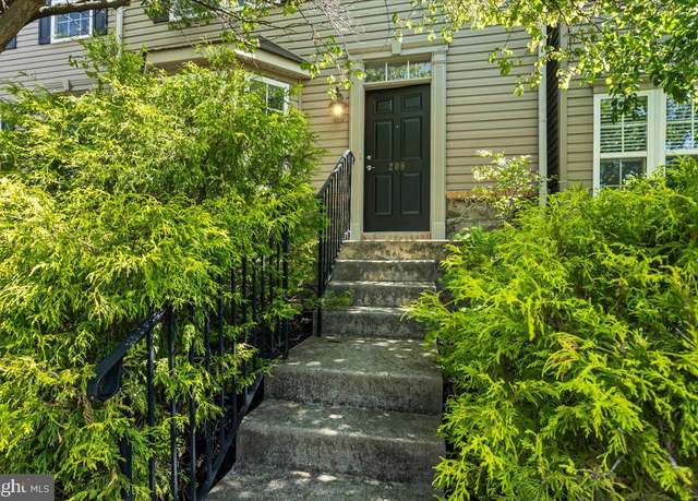 Property at 208 Knollwood Rd, Millersville, PA 17551, 3 beds, 2.5 baths