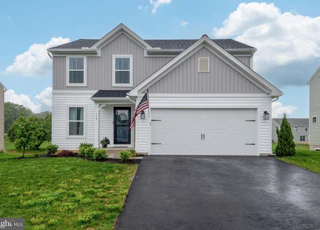 Property at 113 Appaloosa Dr, Marietta, PA 17547, 4 beds, 2.5 baths