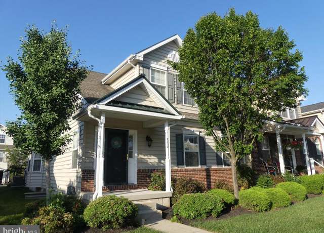 Property at 2137 Glenhaven Way, Pennsburg, PA 18073, 3 beds, 2.5 baths