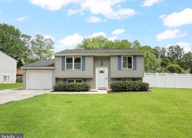 Property at 7313 Husky Ln, Springfield, VA 22151, 4 beds, 2 baths