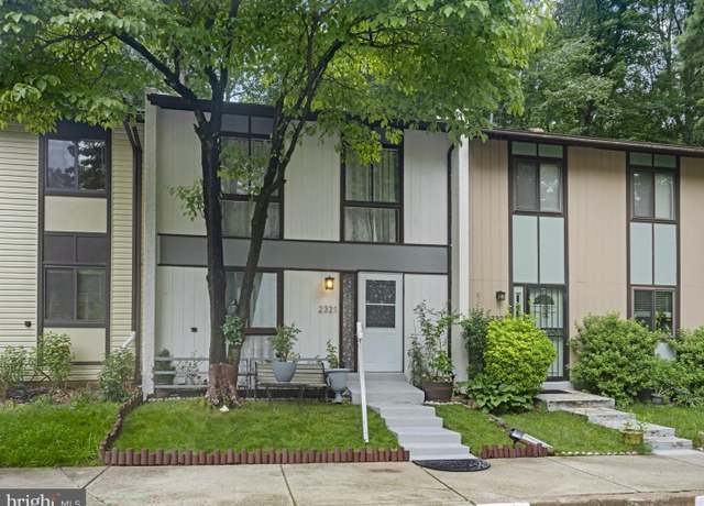 Property at 2321 Emerald Heights Ct, Reston, VA 20191, 3 beds, 2 baths