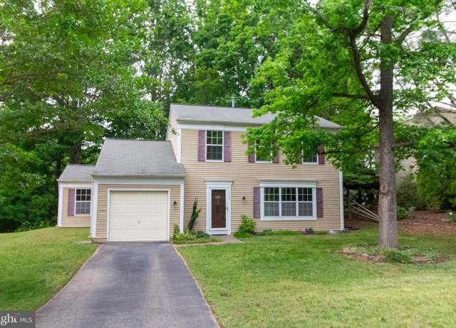 Property at 5903 Vista Ct, Fredericksburg, VA 22407, 3 beds, 2.5 baths