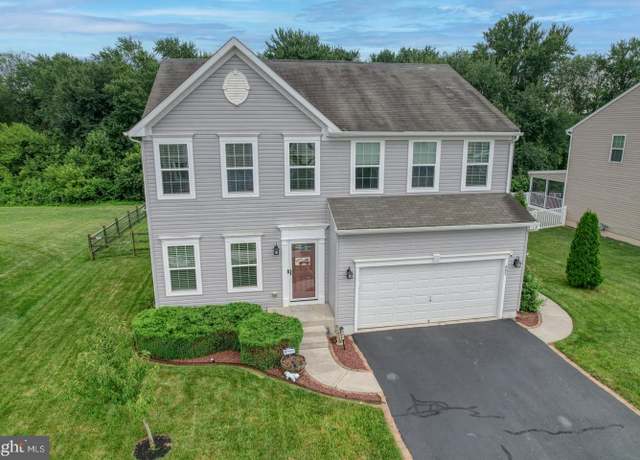 Property at 865 Coldwater Dr, Clayton, DE 19938, 4 beds, 2.5 baths
