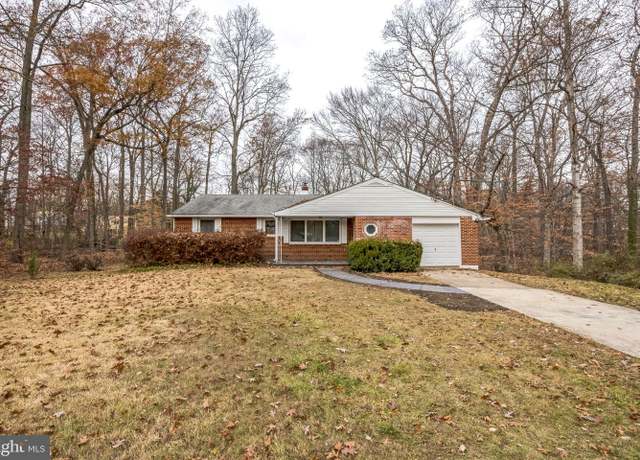 Property at 5 Woodcroft Ln, Wilmington, DE 19810, 3 beds, 1.5 baths